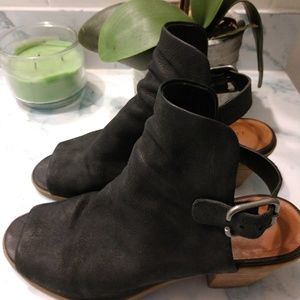 Lucky Brand shoe
